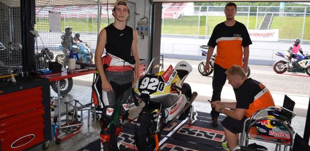 Karel Hanika se v Mostě připravoval na brněnský závod Moto GP